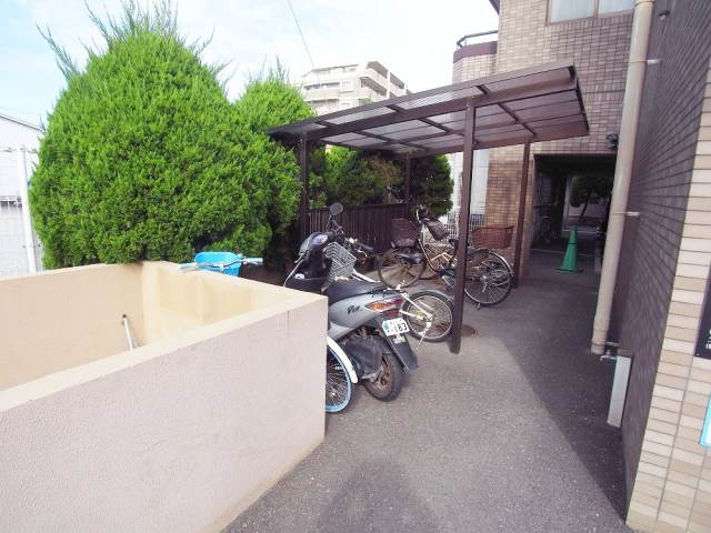 Other common areas. There is also bicycle parking on site