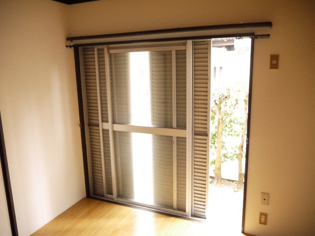 Other room space. With shutters