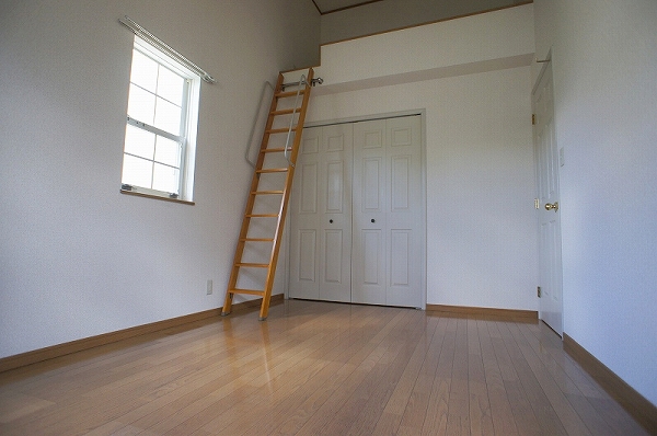 Balcony. Western style room