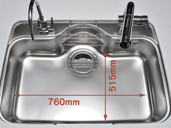 Kitchen.  [Quiet wide sink] In (width 760 × 515mm) and a sink of wide size, Established a draining basket + plate. Attach the damping material to sink back, Anxious water reduces the I sound. (Same specifications)