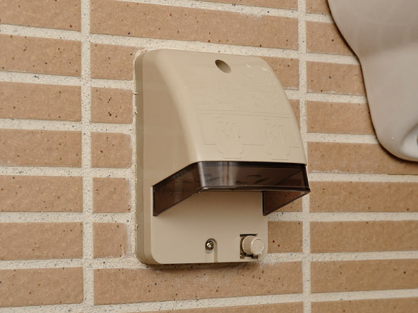 Other.  [Waterproof outlet] Set up a convenient outlet when using the appliances on the balcony. (Same specifications)