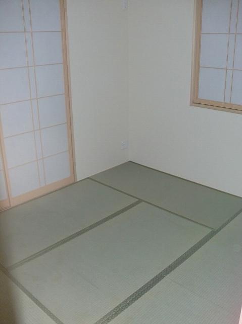 Non-living room. Japanese-style room 5.25 quires.