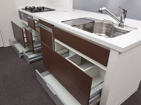 Kitchen.  [Soft-close drawer storage] Abundant amount of storage is able to confirm the content as far as it will go, Adopt a drawer housing to open and close smoothly with a light force. Width wood storage that effectively utilize the dead space is also convenient. (Same specifications)