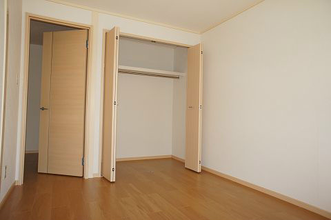 Other room space. It is the spread of the closet.