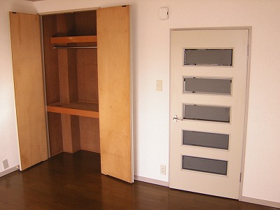 Other room space. Spacious storage