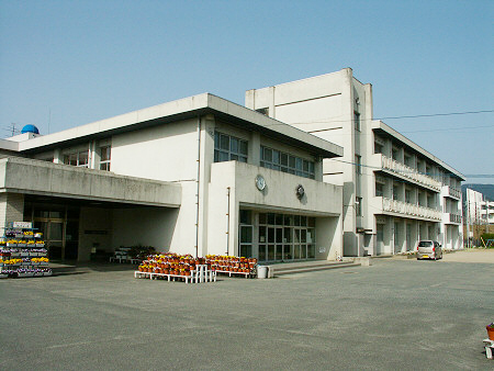 Primary school. 796m until SASAGURI stand Hokusei Gate Elementary School (elementary school)