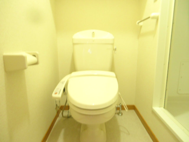 Other room space. It is with a bidet