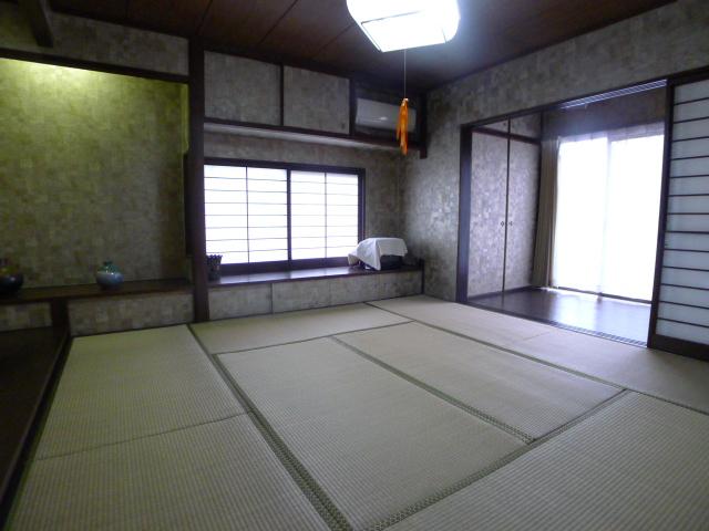 Non-living room. Renovation in modern Japanese-style room