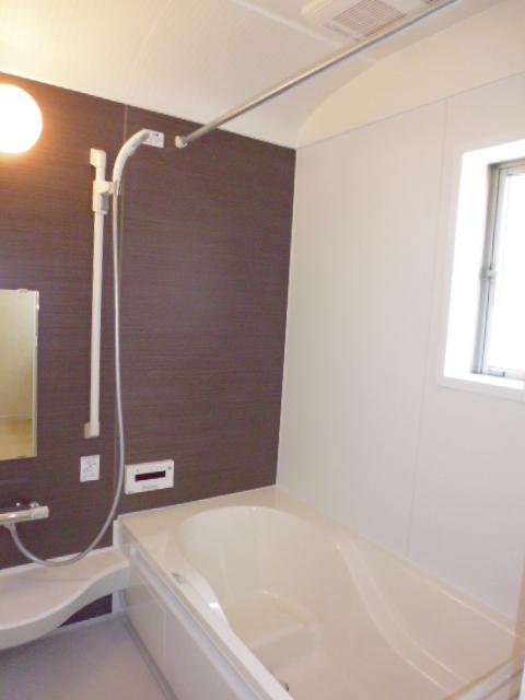 Same specifications photo (bathroom). Indoor (11 May 2013) Shooting
