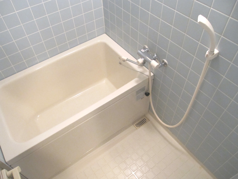 Bath. Clean bath ☆ Shower ☆ 