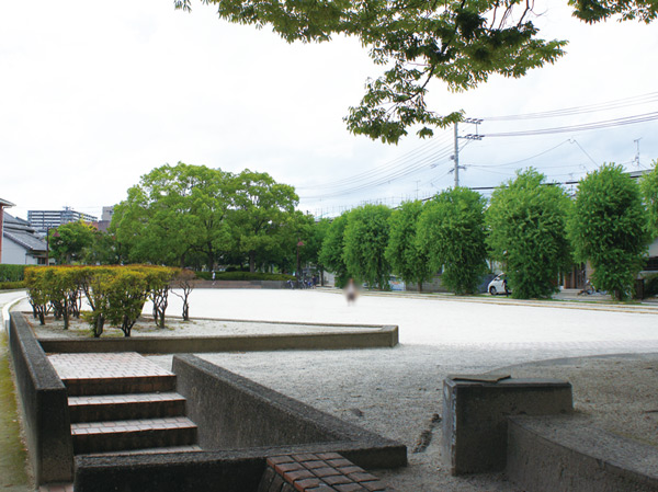 Surrounding environment. Above Kameyama Station ruins park (about 480m / 6-minute walk)