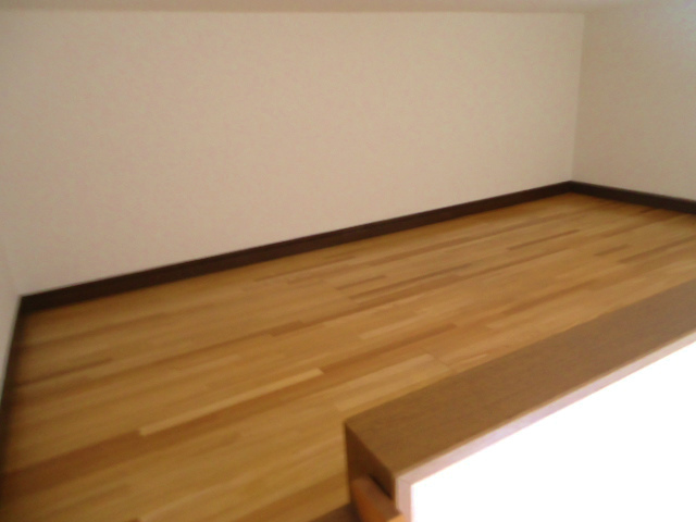 Other room space. It is with a loft