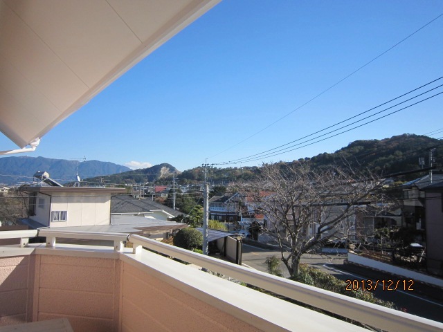 Balcony. Good view! Shimo per yang!