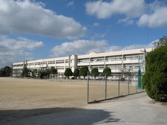 Primary school. 469m until Shime stand tighten Higashi elementary school (elementary school)
