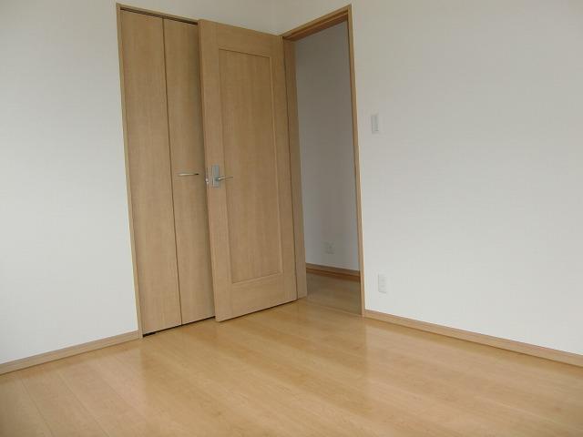 Non-living room. 2F Western-style