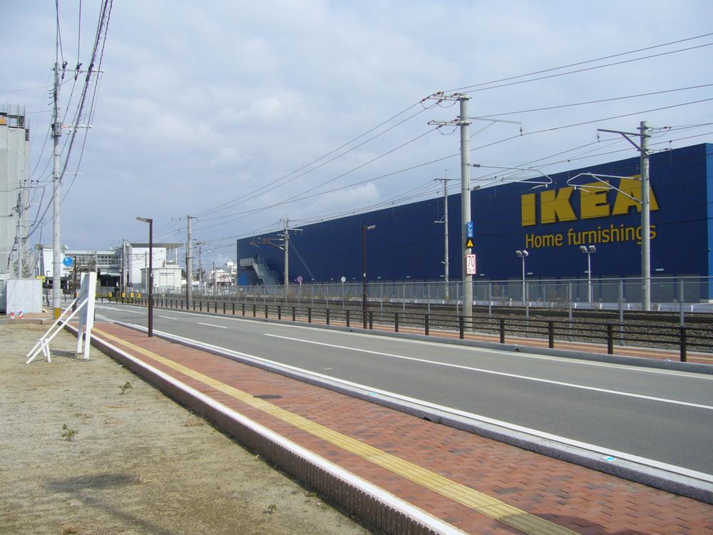 Local photos, including front road. Shooting from the No. 1 destination. Beside IKEA immediately, JR Shingu Central Station you will see on the left back. Convenience of the height is attractive.
