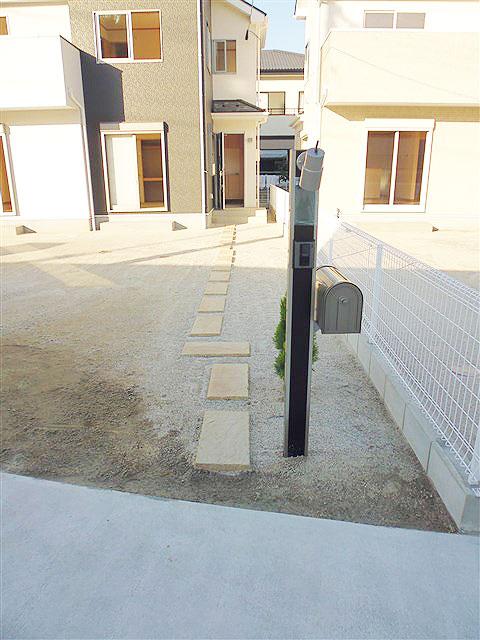 Local appearance photo. Property entrance