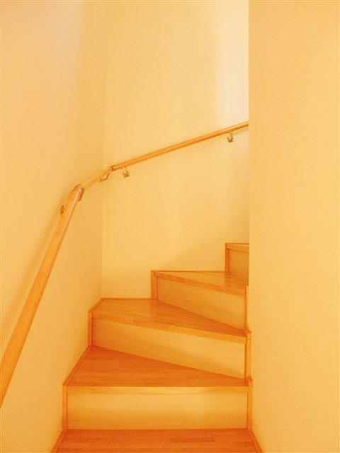 Other introspection. Stairs to the second floor