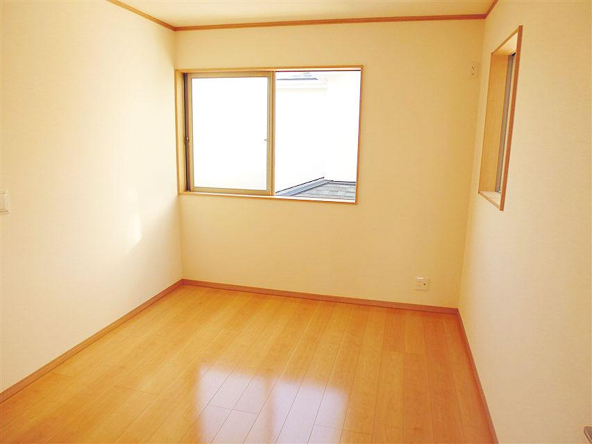 Non-living room. Akarui 2 Kaiyoshitsu