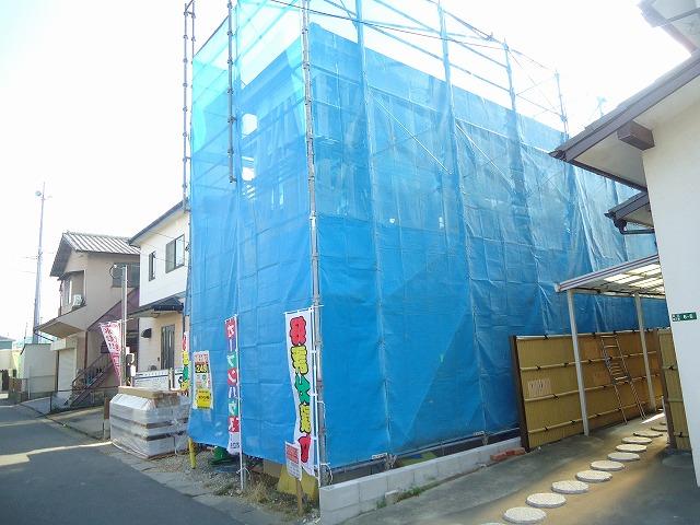 Local appearance photo. Local (11 May 2013) Shooting