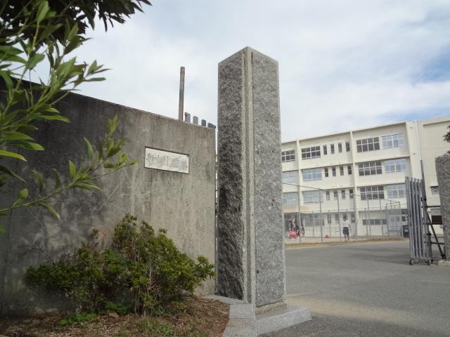 Junior high school. Shingu Municipal Shingu until junior high school 1516m
