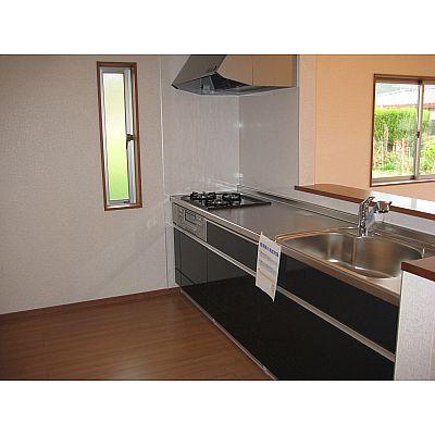 Kitchen. System kitchen usability good!