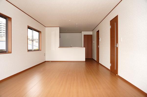 Same specifications photos (living). (1 Building) same specification