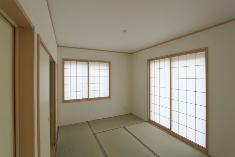 Same specifications photos (Other introspection)