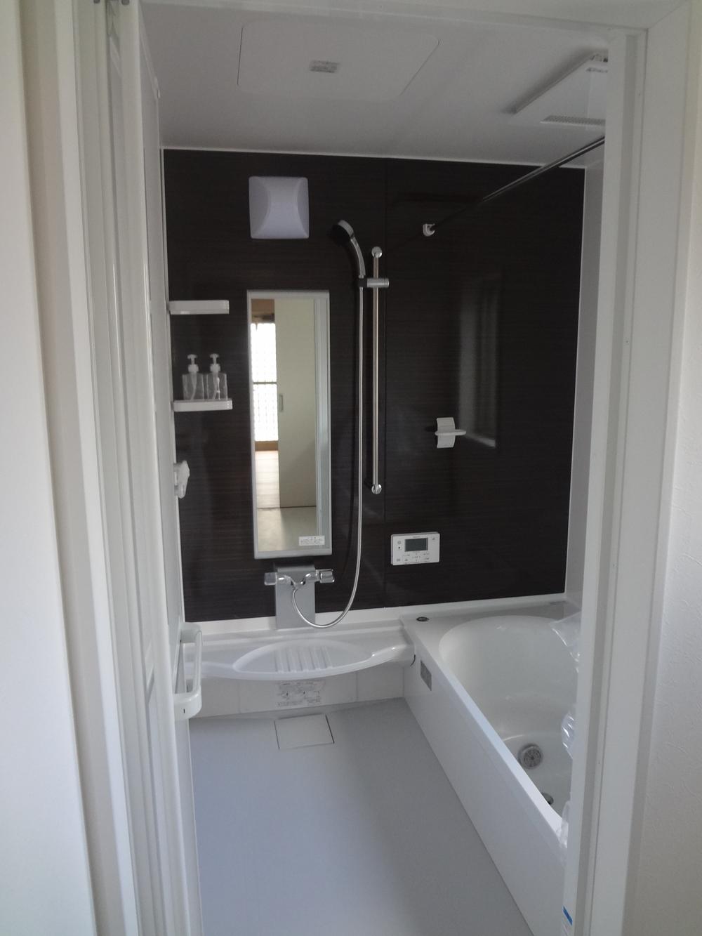 Bathroom. Warm bath, With bathroom heating dryer