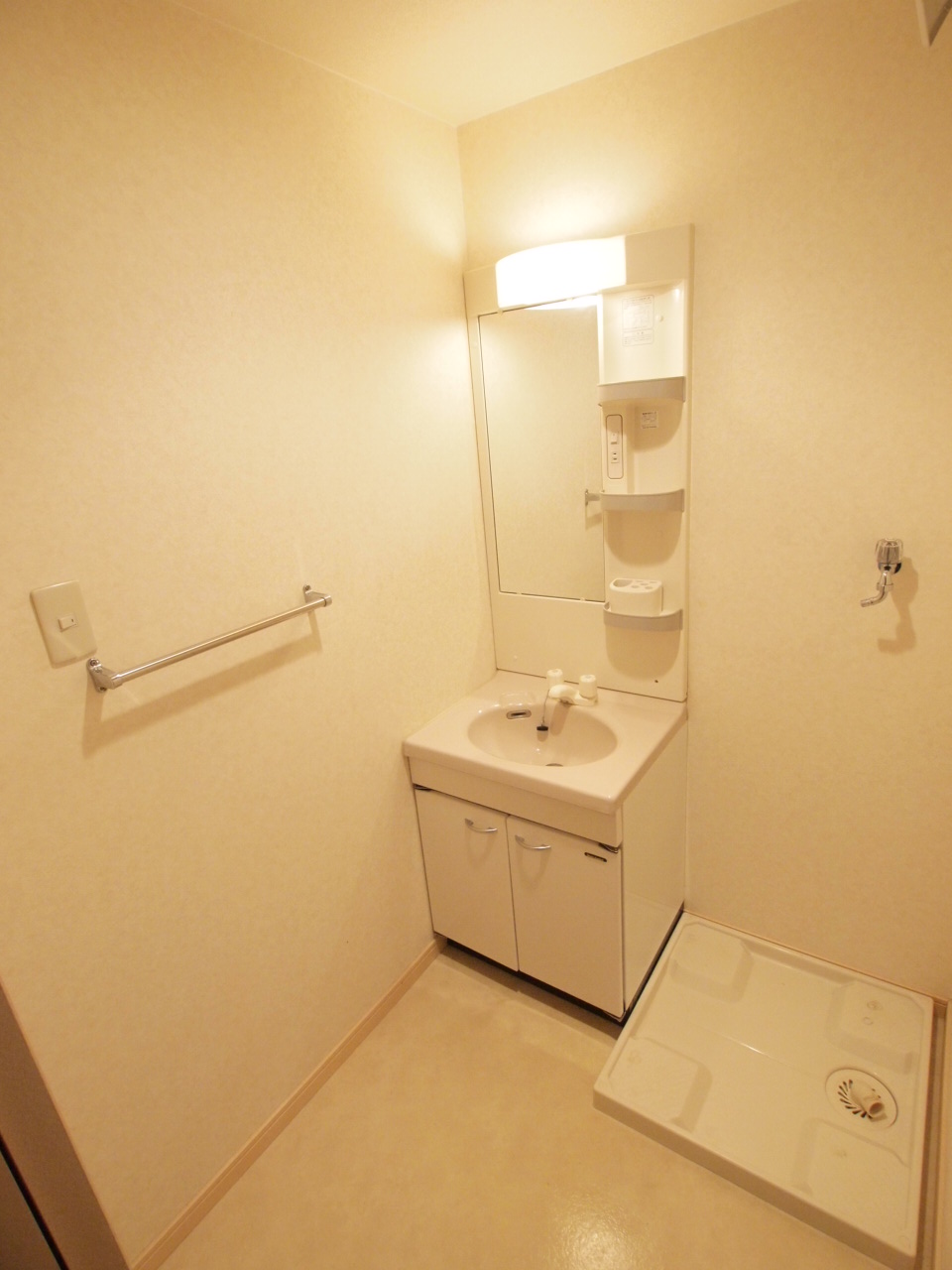 Washroom. Is a beautiful wash basin is next to is useful because selection Storage ☆