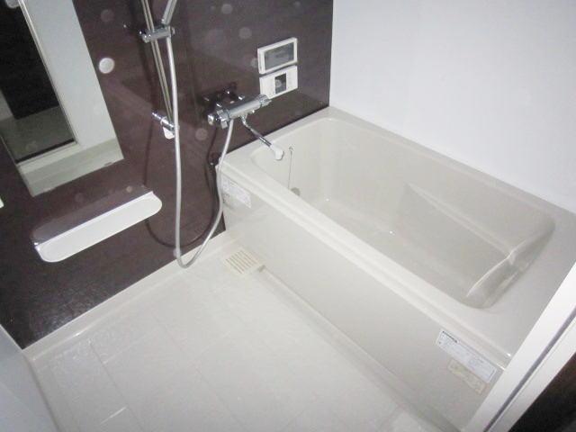 Bath. Add cooked ・ There bathroom dryer