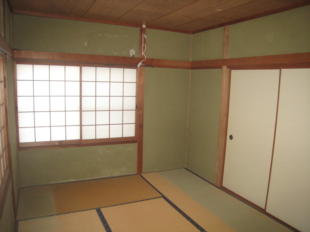 Non-living room. Second floor Japanese-style room