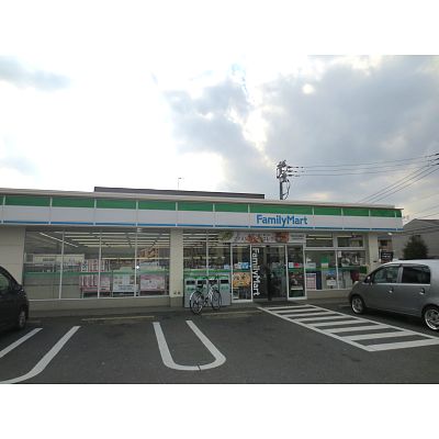 Convenience store. 700m to FamilyMart Kokura Murasaki River Inter-store (convenience store)