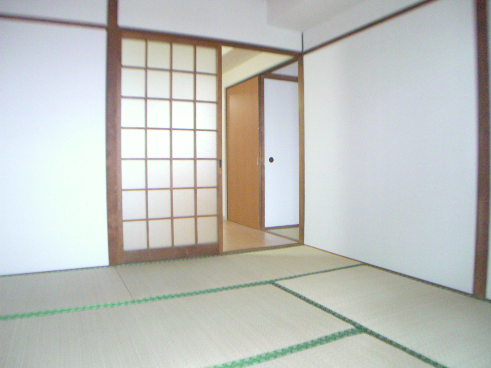 Living and room. Deposit ・ No key money!