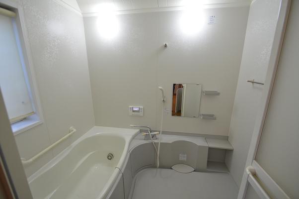 Bathroom. Spacious open-minded one tsubo or more units bus ☆ 