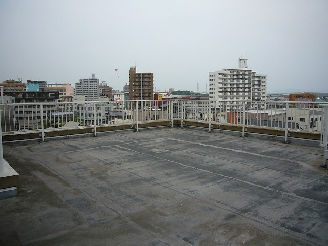 Balcony. top floor ☆ Roof balcony