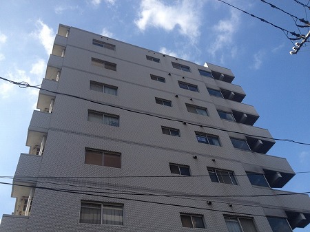 Building appearance. It is a large building ☆