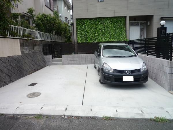 Parking lot