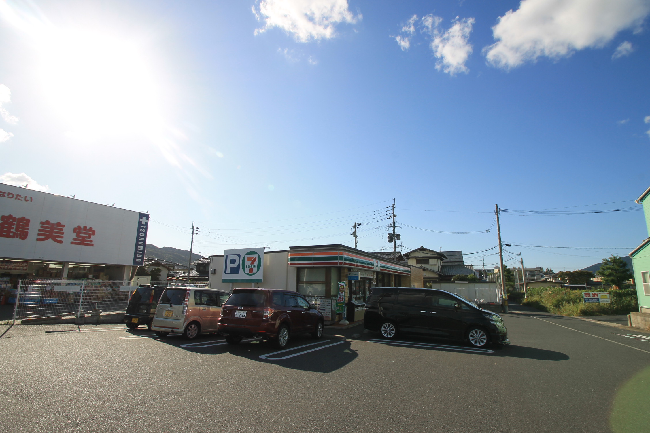 Convenience store. Seven-Eleven Kokurahigashi Komae store up (convenience store) 465m