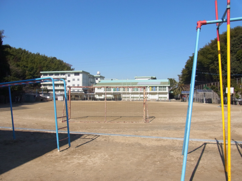 Primary school. 1019m to transmural elementary school (elementary school)