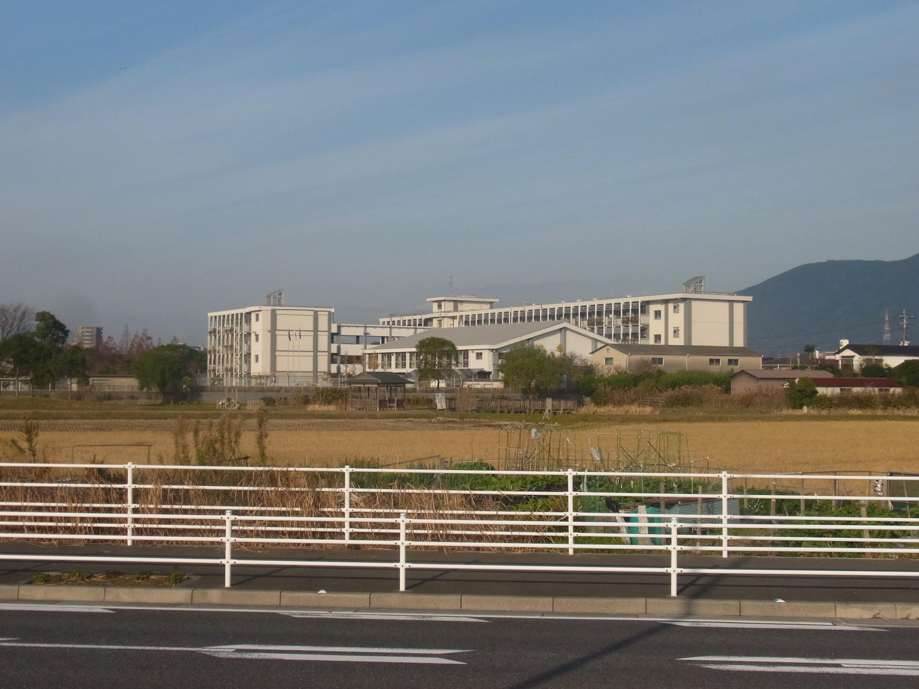 Primary school. 996m to Kitakyushu Sonehigashino elementary school (elementary school)