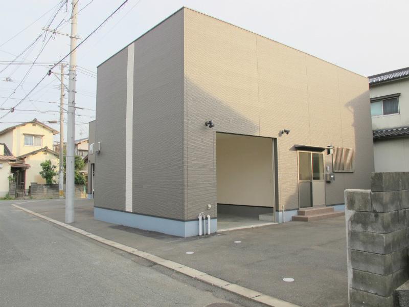 Local appearance photo. Built three years later! Is a floor plan that can respond to diverse industries!