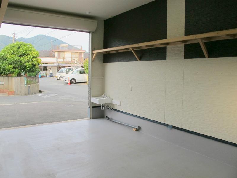 Non-living room. Built three years later! Is a floor plan that can respond to diverse industries!