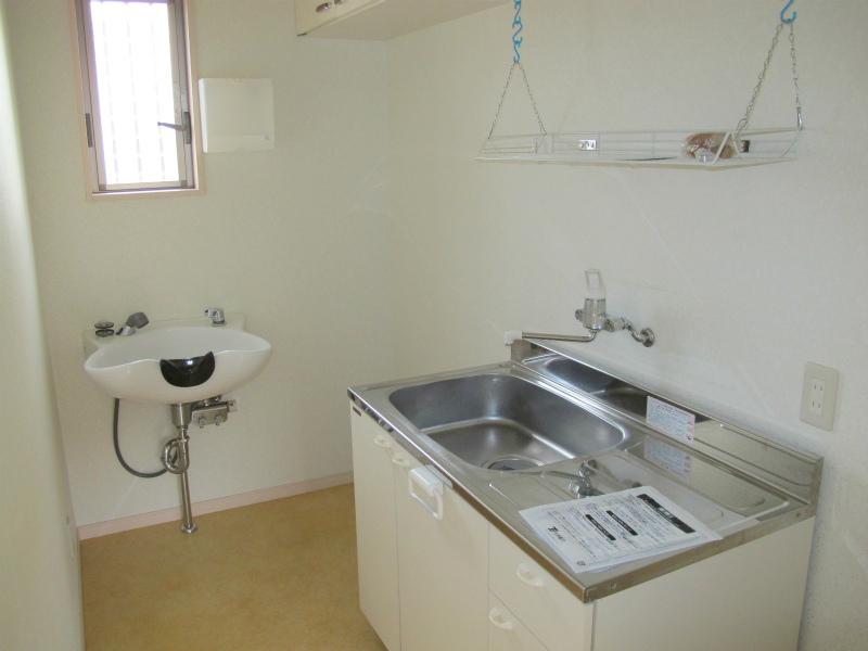 Kitchen. Built three years later! Is a floor plan that can respond to diverse industries!