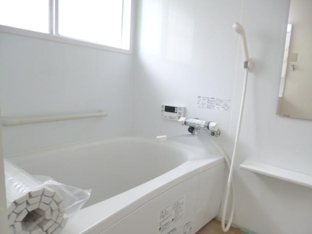 Bathroom. It is with additional heating function It has been replaced with a new one