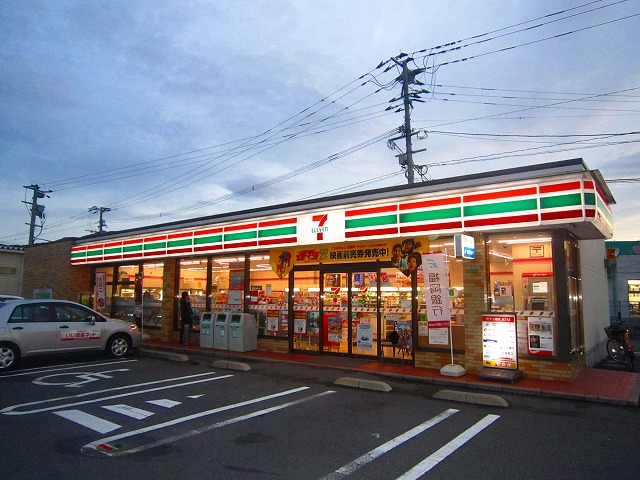 Convenience store. Seven-Eleven Kokura Sone shop until the (convenience store) 709m