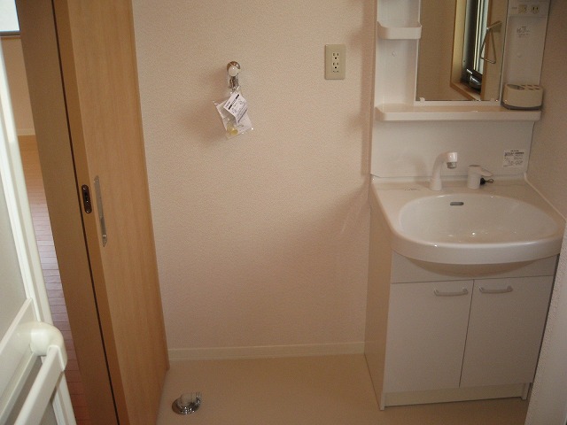 Washroom. Shampoo dresser equipped independently washroom! !
