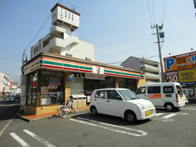 Convenience store. Seven-Eleven Kokuraminami ku Kokura Moritsune store up (convenience store) 470m