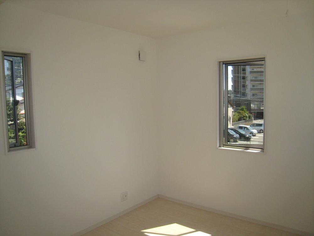Other introspection. ■ Ventilation is also no problem because the window is in the two directions!