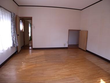 Non-living room. Second floor of the Western-style 8 quires. Also is good bright airy with two-sided lighting.